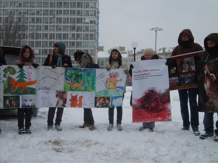 Учасники акції з плакатами