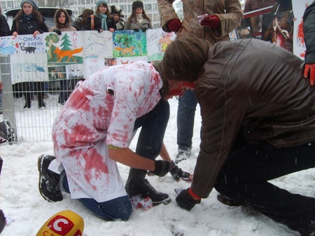 Збирання "кривавих грошей"