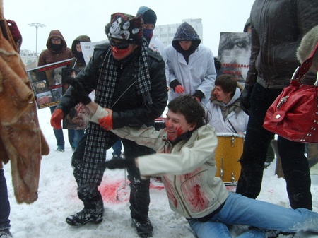 "Споживачі" борються за шубу